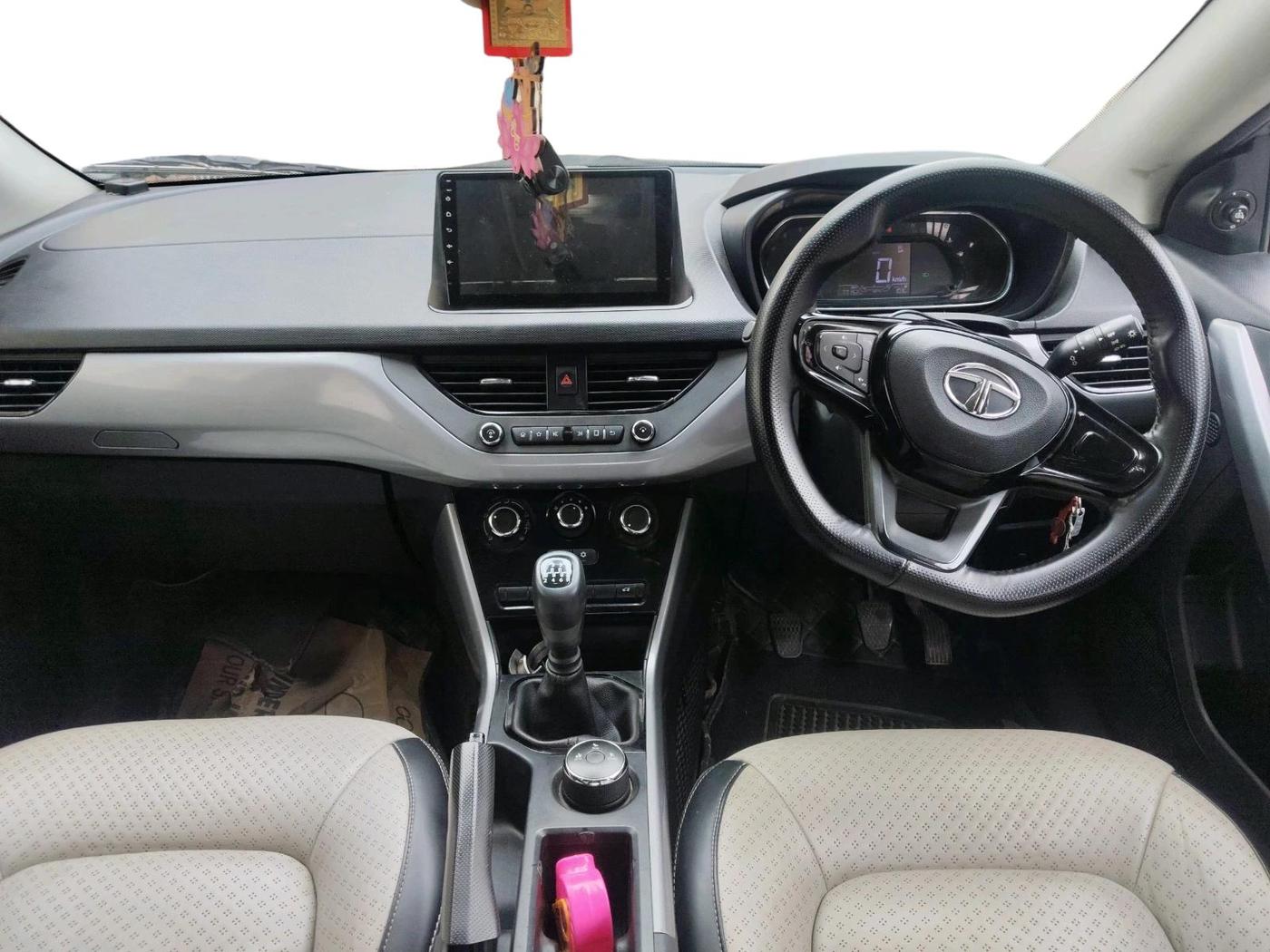2022 Tata NEXON XM SUNROOF PETROL, Petrol, Manual, 77,152 km, interior
