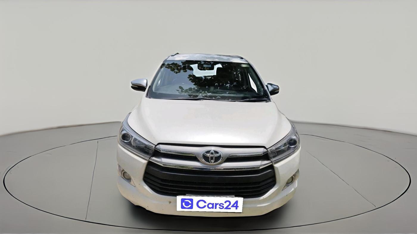2016 Toyota Innova Crysta 2.4 VX 7 STR, Diesel, Manual, 1,69,748 km, exterior