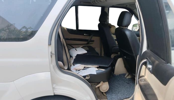 2015 Tata Safari Storme 2.2 EX 4X2, Diesel, Manual, 1,25,313 km, interior