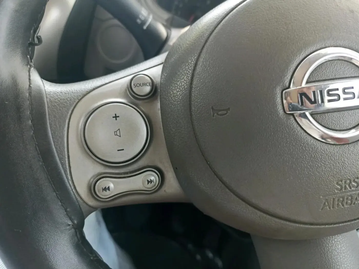 2011 Nissan Sunny XL, Petrol, Manual, 81,667 km, interior