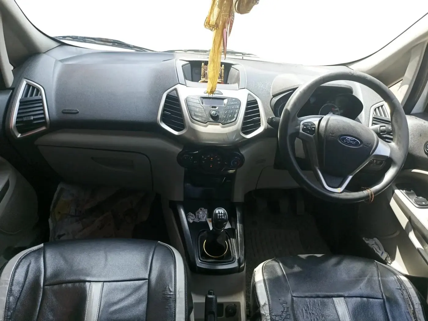 2014 Ford Ecosport AMBIENTE 1.5L DIESEL, Diesel, Manual, 1,53,880 km, interior