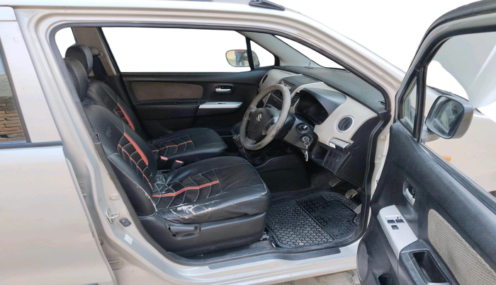 2013 Maruti Wagon R 1.0 LXI, Petrol, Manual, 1,00,350 km, interior