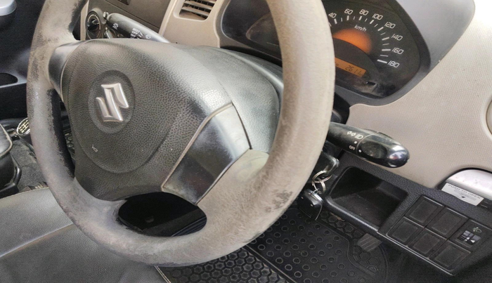 2013 Maruti Wagon R 1.0 LXI, Petrol, Manual, 1,00,350 km, interior