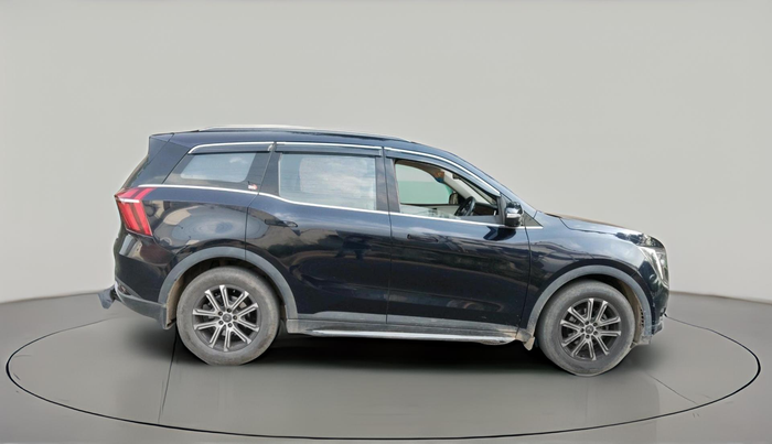 2023 Mahindra XUV700 AX 7 LUXURY D AT 7 STR, Diesel, Automatic, 53,509 km, exterior