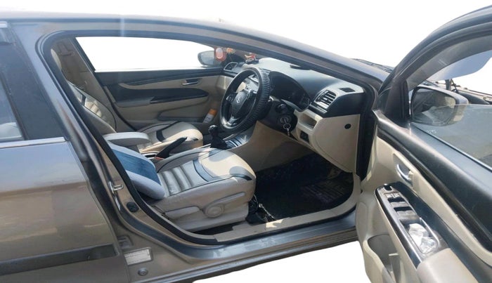 2018 Maruti Ciaz DELTA DIESEL 1.3, Diesel, Manual, 1,07,096 km, interior