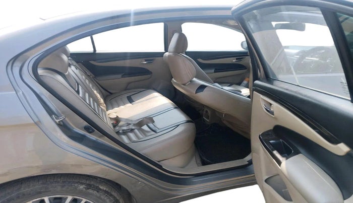 2018 Maruti Ciaz DELTA DIESEL 1.3, Diesel, Manual, 1,07,096 km, interior