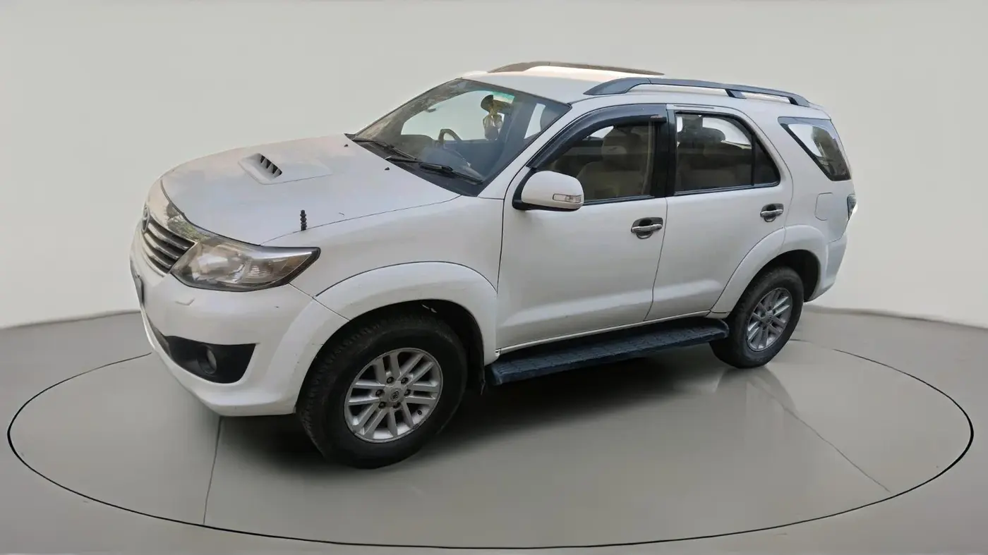 2012 Toyota Fortuner 3.0 4X2 MT, Diesel, Manual, 2,65,583 km, exterior