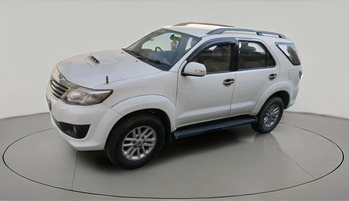 2012 Toyota Fortuner 3.0 4X2 MT, Diesel, Manual, 2,65,583 km, exterior