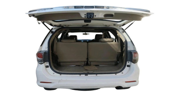 2012 Toyota Fortuner 3.0 4X2 MT, Diesel, Manual, 2,65,583 km, exterior