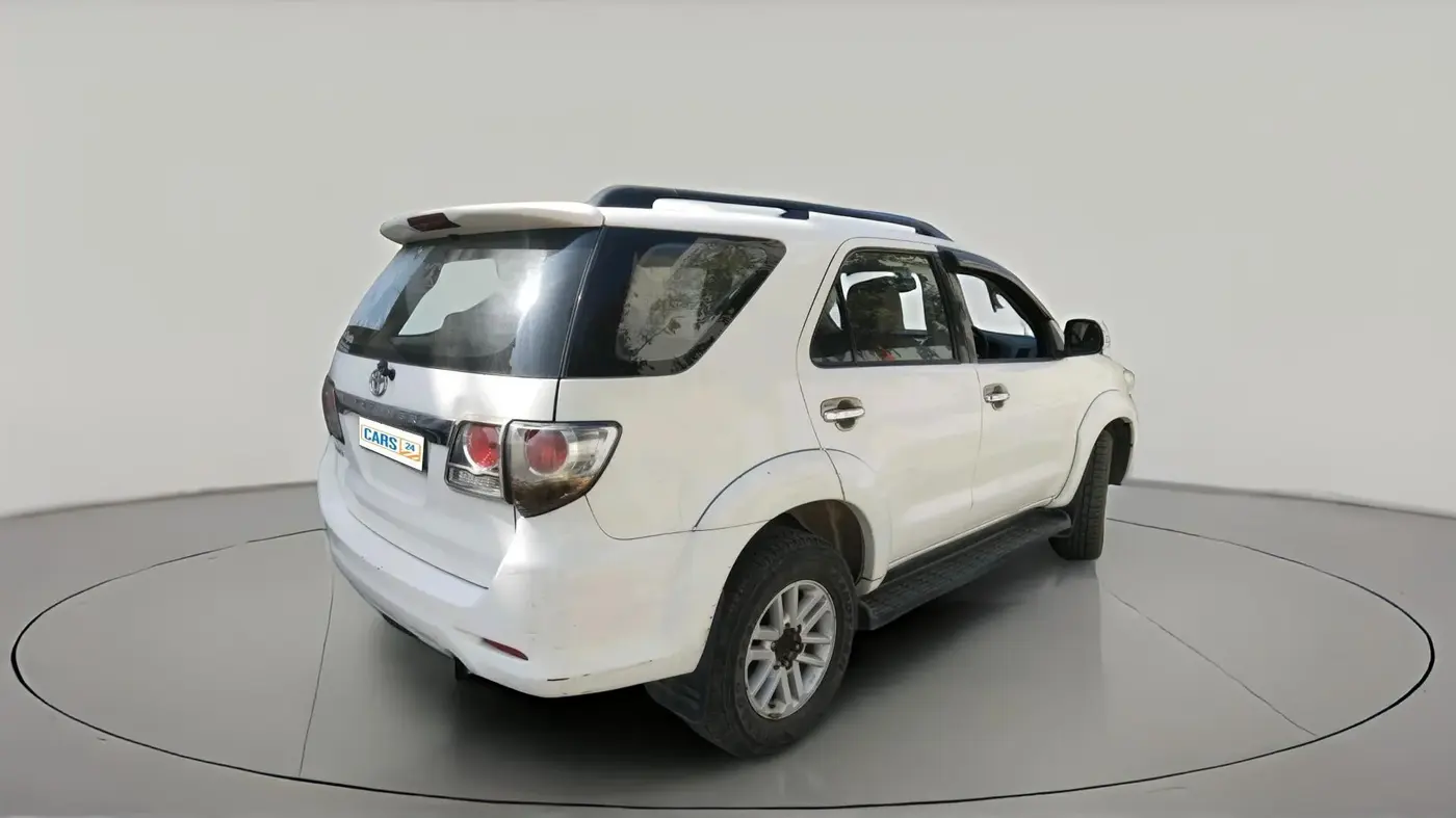 2012 Toyota Fortuner 3.0 4X2 MT, Diesel, Manual, 2,65,583 km, exterior