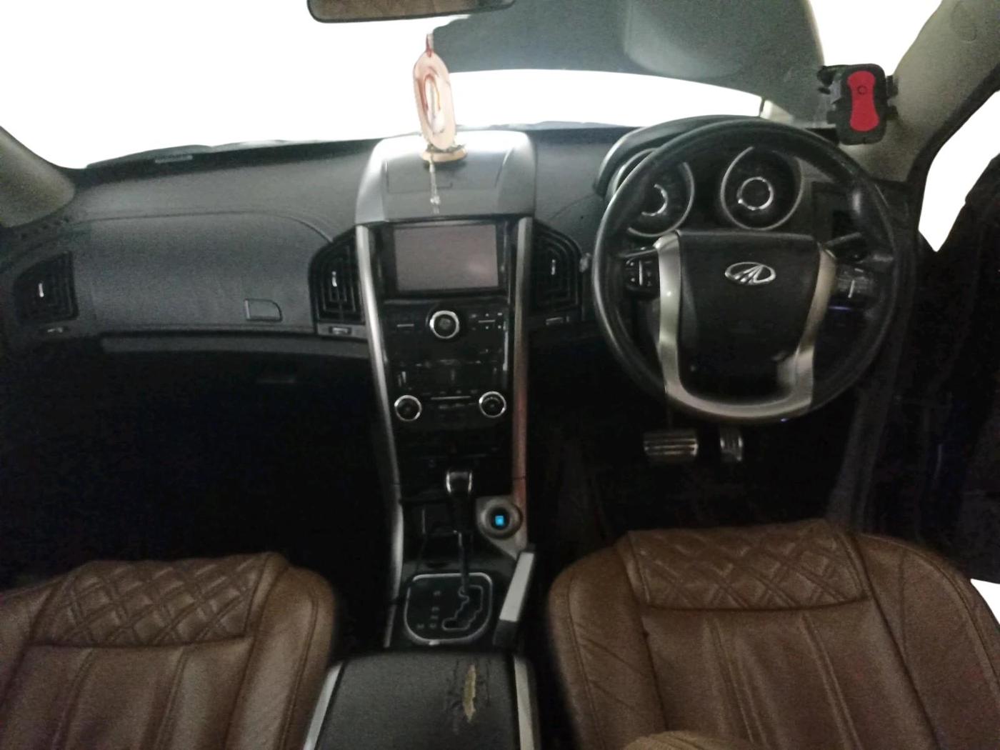 2021 Mahindra XUV500 W11 AT, Diesel, Automatic, 85,252 km, interior