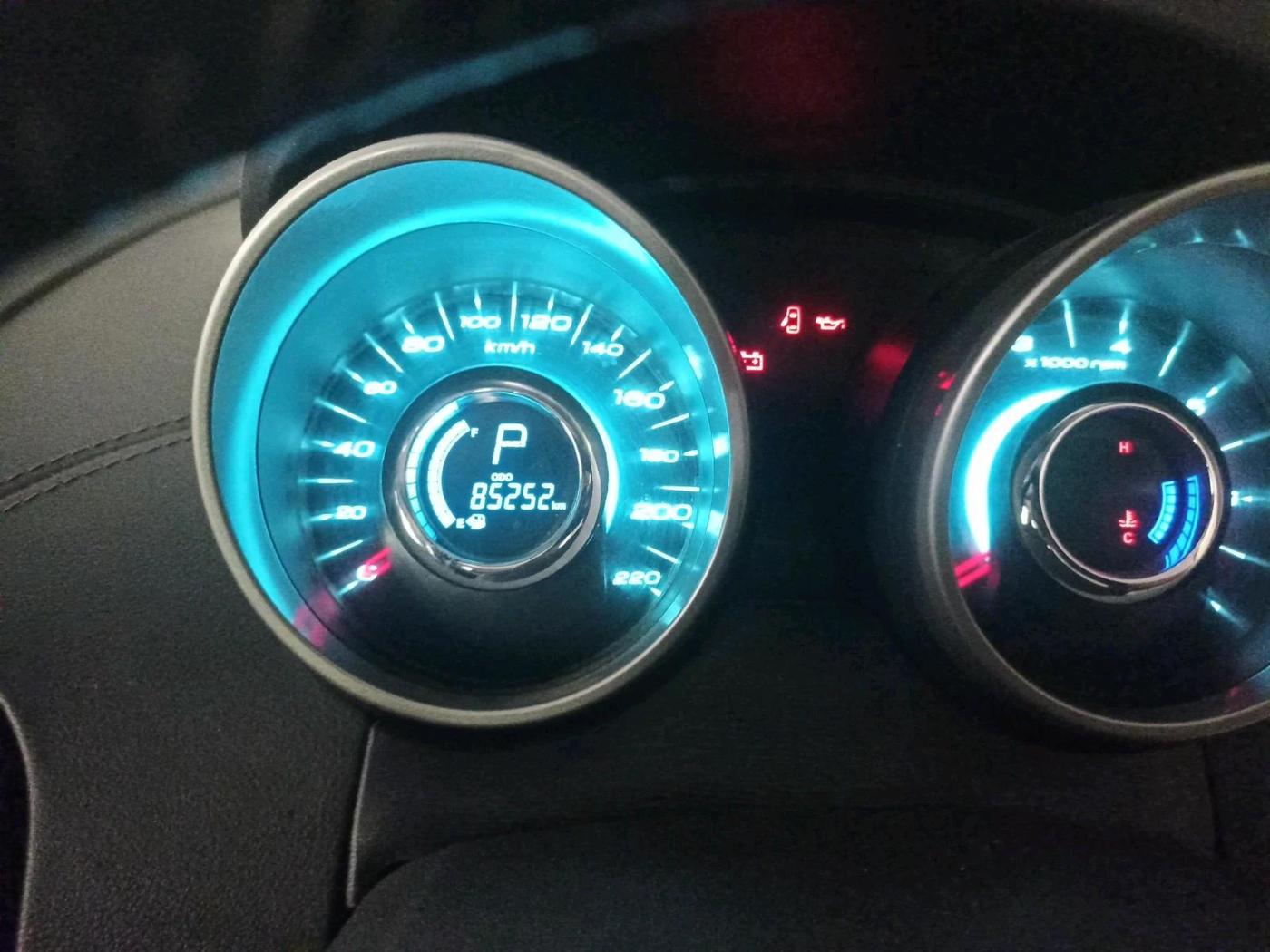 2021 Mahindra XUV500 W11 AT, Diesel, Automatic, 85,252 km, interior