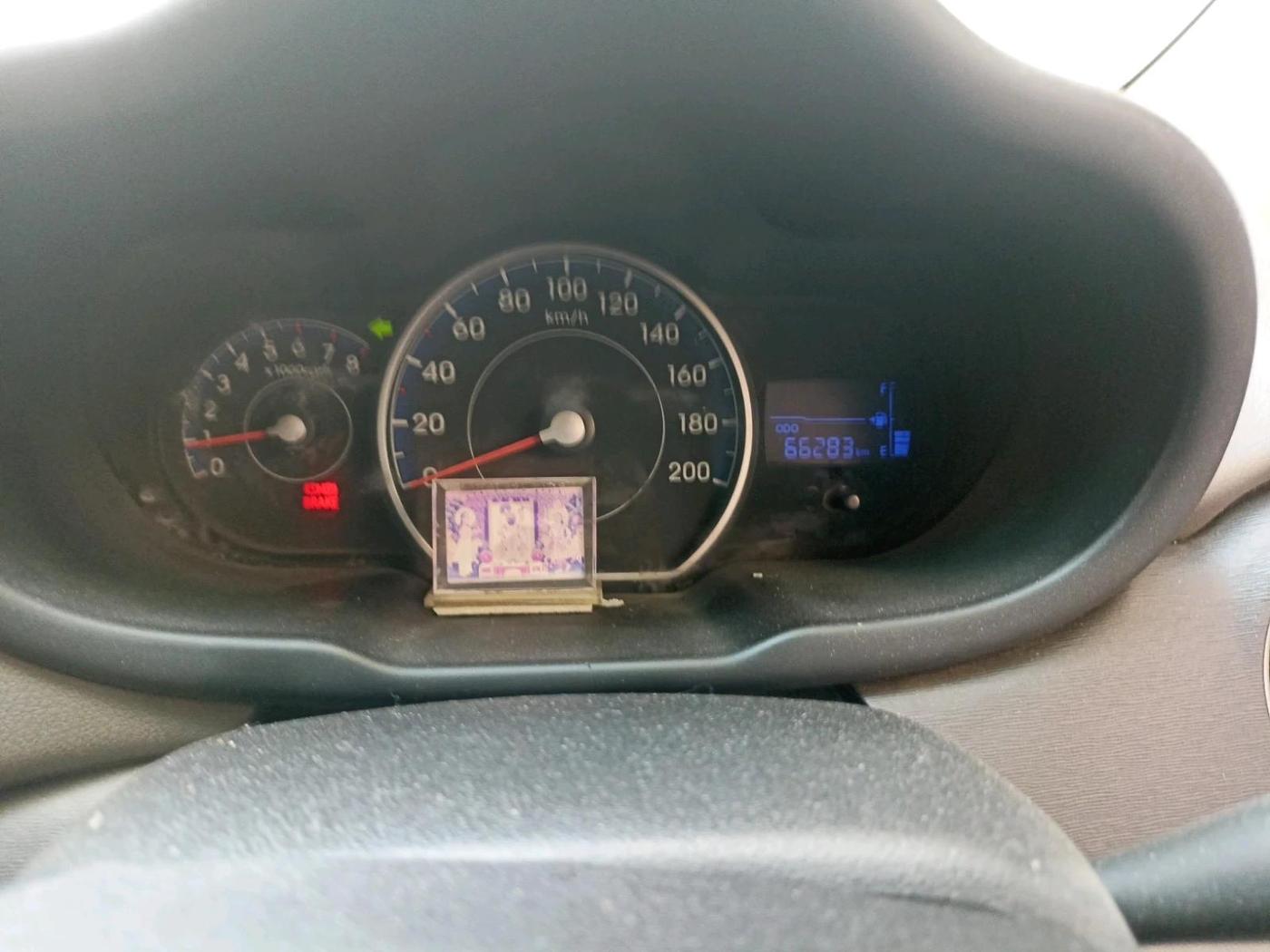 2013 Hyundai i10 MAGNA 1.1, Petrol, Manual, 66,283 km, interior