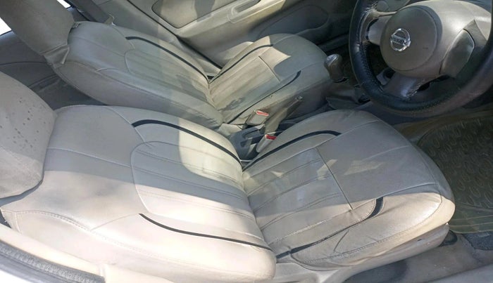 2011 Nissan Micra XV PREMIUM DIESEL, Diesel, Manual, 1,32,804 km, interior