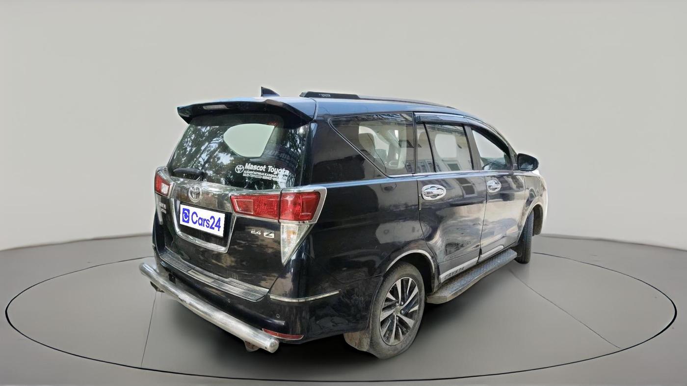 2022 Toyota Innova Crysta 2.4 ZX AT 7 STR, Diesel, Automatic, 1,47,697 km, exterior