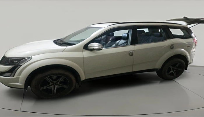 2019 Mahindra XUV500 W7, Diesel, Manual, 48,674 km, exterior