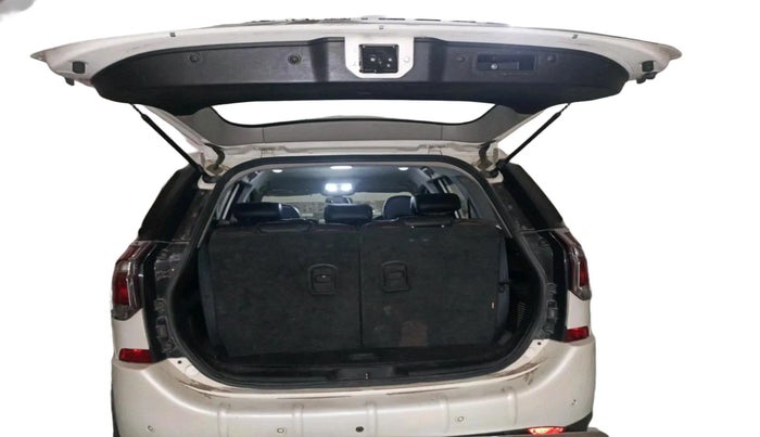 2019 Mahindra XUV500 W7, Diesel, Manual, 48,674 km, exterior