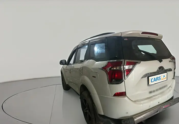 2019 Mahindra XUV500 W7, Diesel, Manual, 48,674 km, exterior