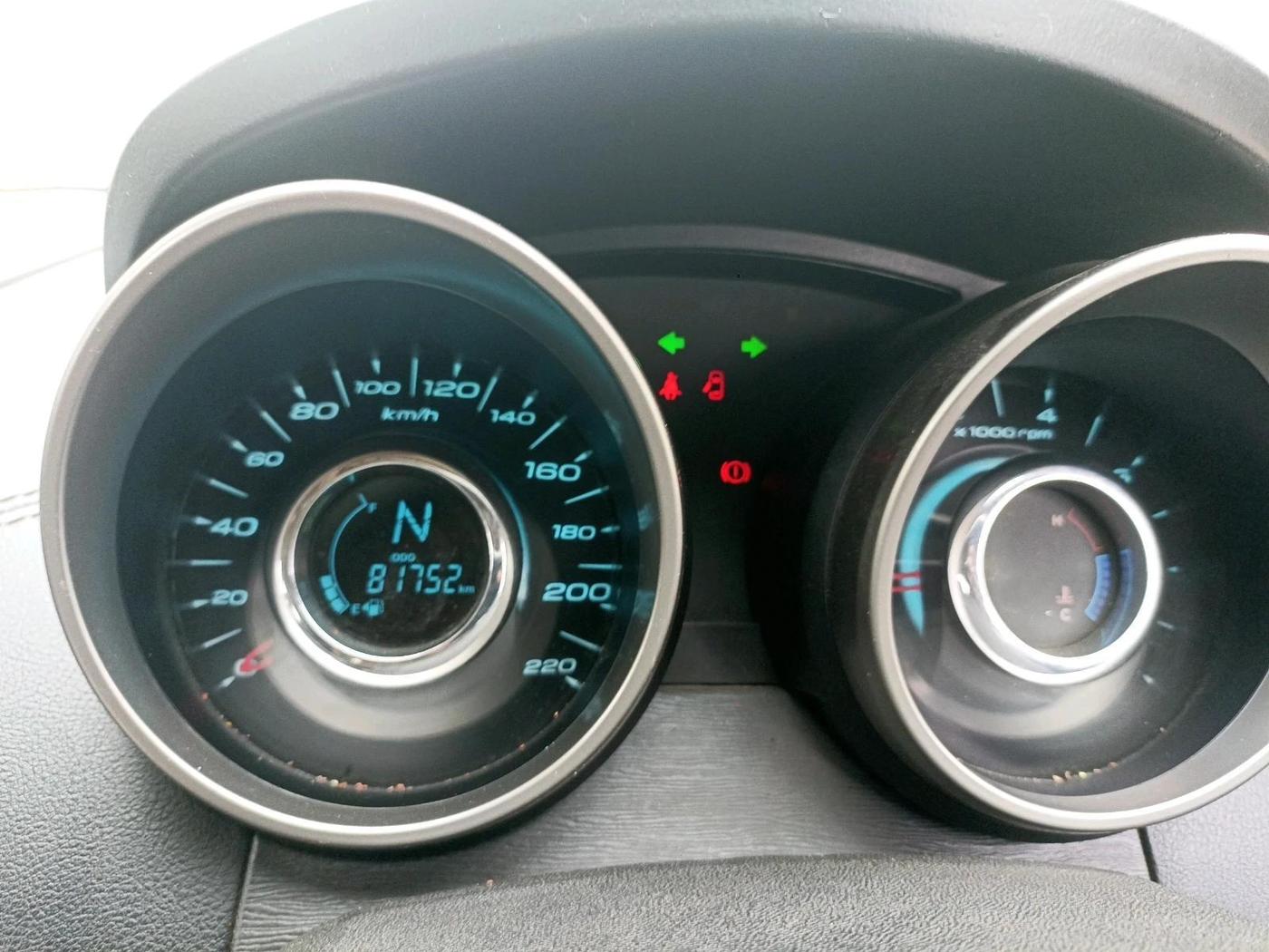 2019 Mahindra XUV500 W11, Diesel, Manual, 81,752 km, interior
