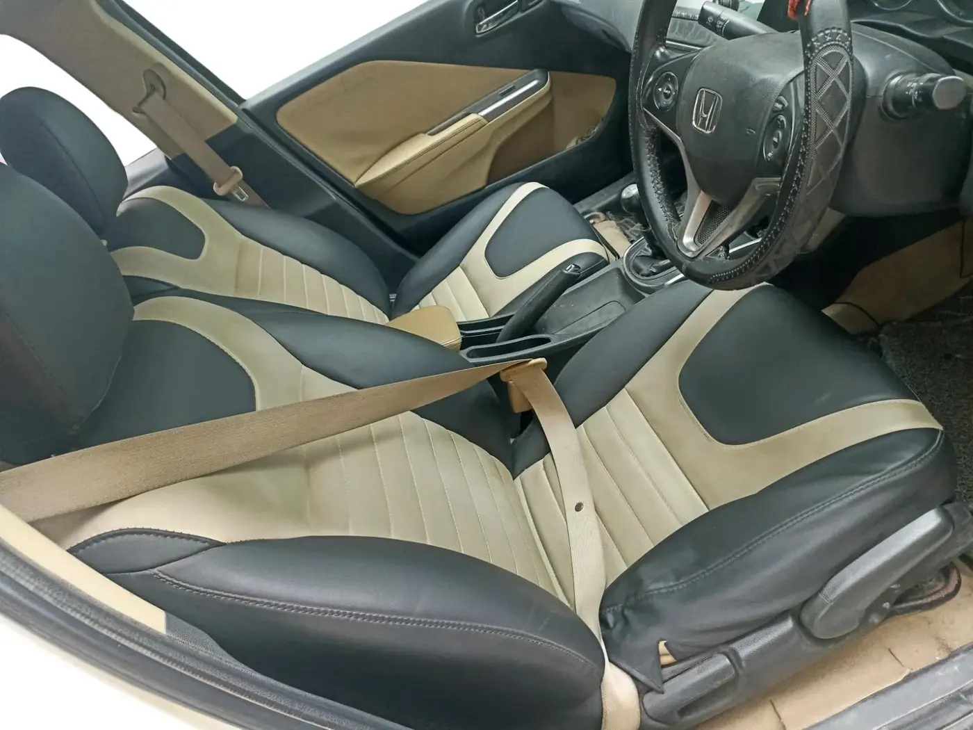 2014 Honda City 1.5L I-DTEC VX, Diesel, Manual, 1,12,269 km, interior