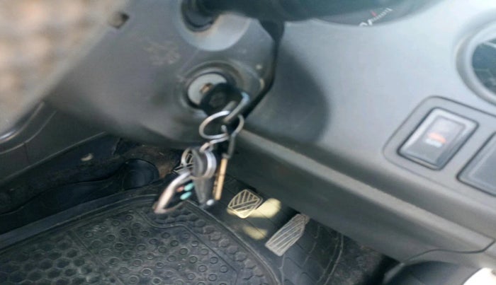 2015 Maruti Swift Dzire LDI, Diesel, Manual, 1,97,577 km, interior