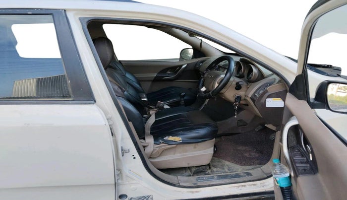 2013 Mahindra XUV500 W4, Diesel, Manual, 1,57,040 km, interior