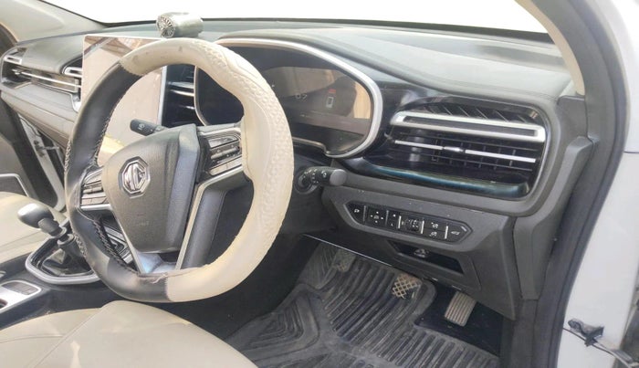 2023 MG HECTOR SHARP PRO 1.5 TURBO MT PETROL, Petrol, Manual, 48,972 km, interior