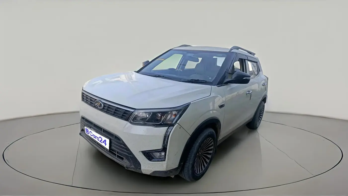 2020 Mahindra XUV300 W4 1.5 DIESEL, Diesel, Manual, 57,000 km, exterior