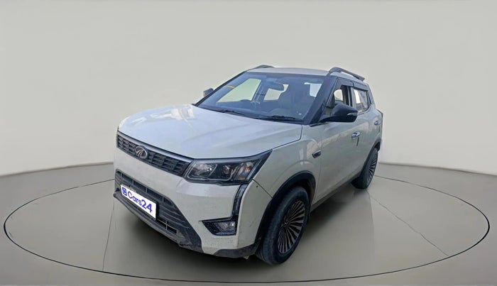 2020 Mahindra XUV300 W4 1.5 DIESEL, Diesel, Manual, 51,439 km, exterior