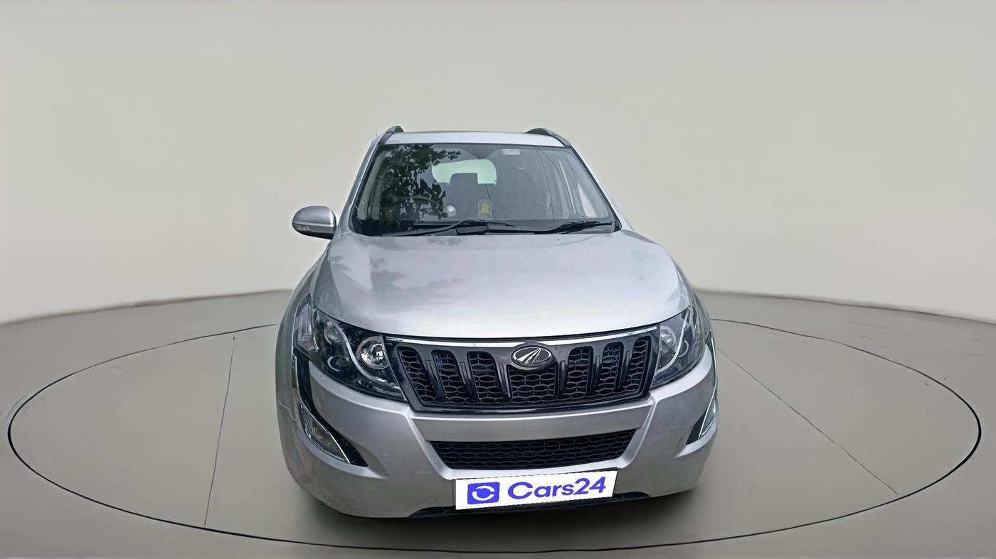 2018 Mahindra XUV500 W4 1.99, Diesel, Manual, 1,30,384 km, exterior