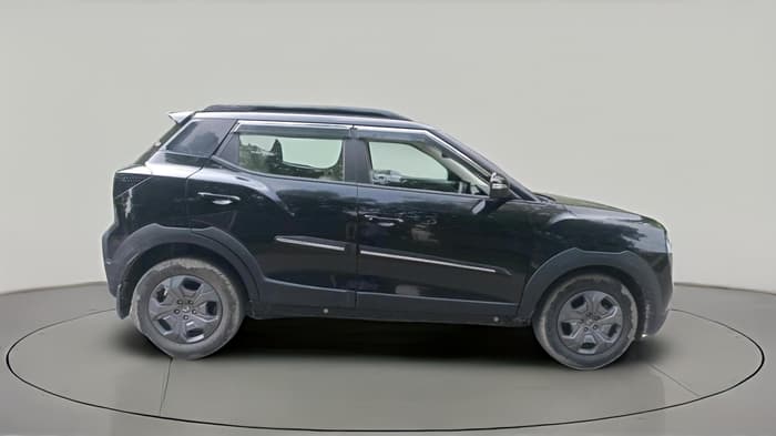 2024 Mahindra XUV 3XO MX3 Pro 1.2 L TCMPFi, Petrol, Manual, 14,943 km, exterior