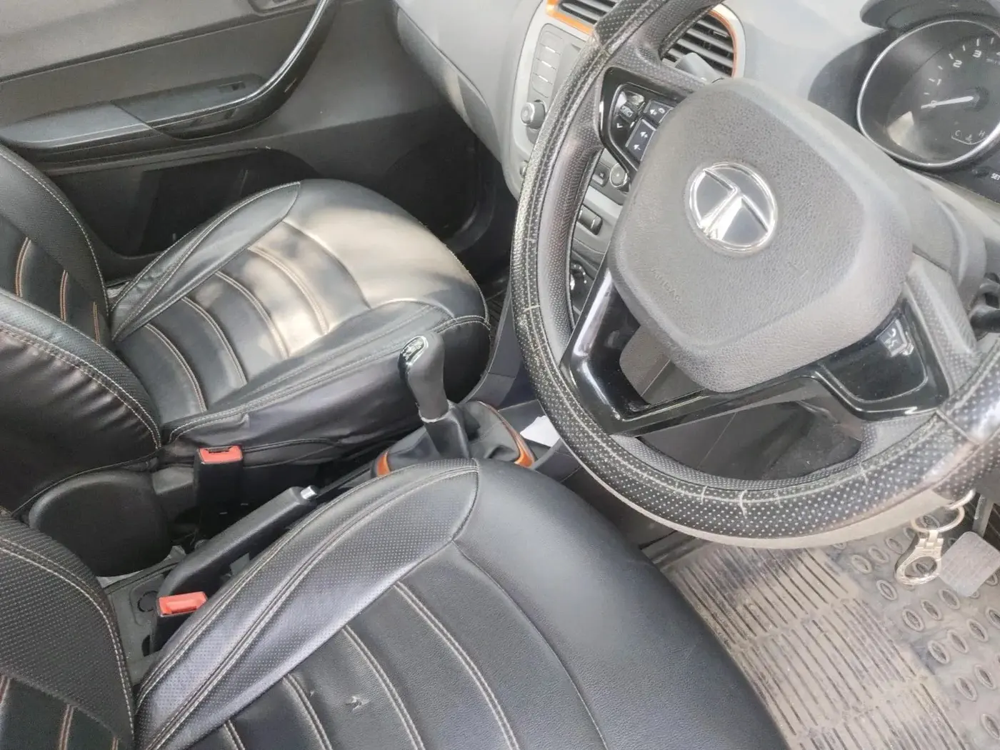 2019 Tata TIAGO NRG PETROL, Petrol, Manual, 59,949 km, interior