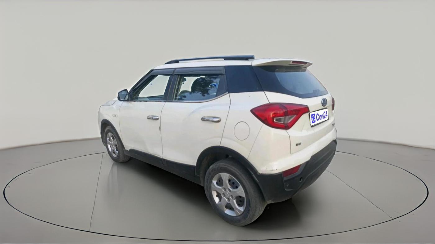 2019 Mahindra XUV300 W6 1.2 PETROL, Petrol, Manual, 1,37,472 km, exterior