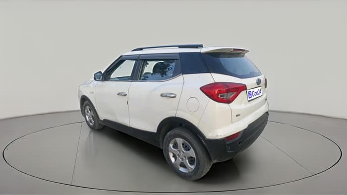 2019 Mahindra XUV300 W6 1.2 PETROL, Petrol, Manual, 1,37,472 km, exterior
