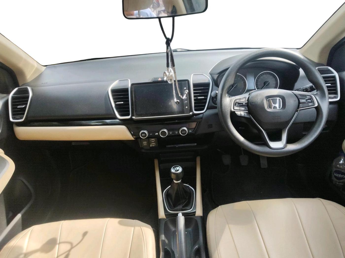 2022 Honda City 1.5L I-VTEC V MT 5TH GEN, Petrol, Manual, 35,650 km, interior