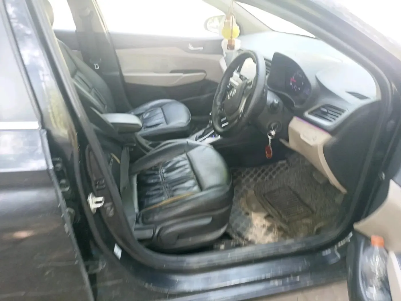 2018 Hyundai Verna 1.6 VTVT SX + AT, Petrol, Automatic, 1,65,907 km, interior