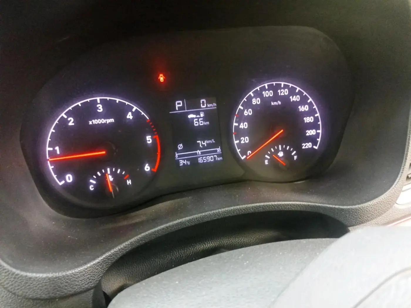 2018 Hyundai Verna 1.6 VTVT SX + AT, Petrol, Automatic, 1,65,907 km, interior