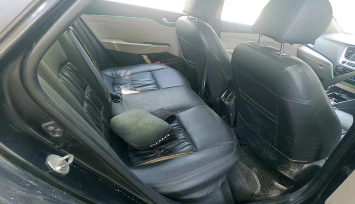 2018 Hyundai Verna 1.6 VTVT SX + AT, Petrol, Automatic, 1,65,907 km, interior