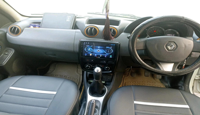 2015 Renault Duster 85 PS RXL DIESEL, Diesel, Manual, 99,973 km, interior