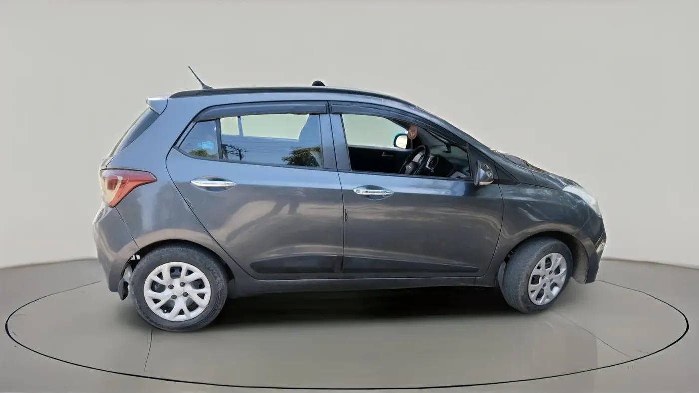 2014 Hyundai Grand i10 SPORTZ 1.2 KAPPA VTVT, Petrol, Manual, 65,397 km, exterior