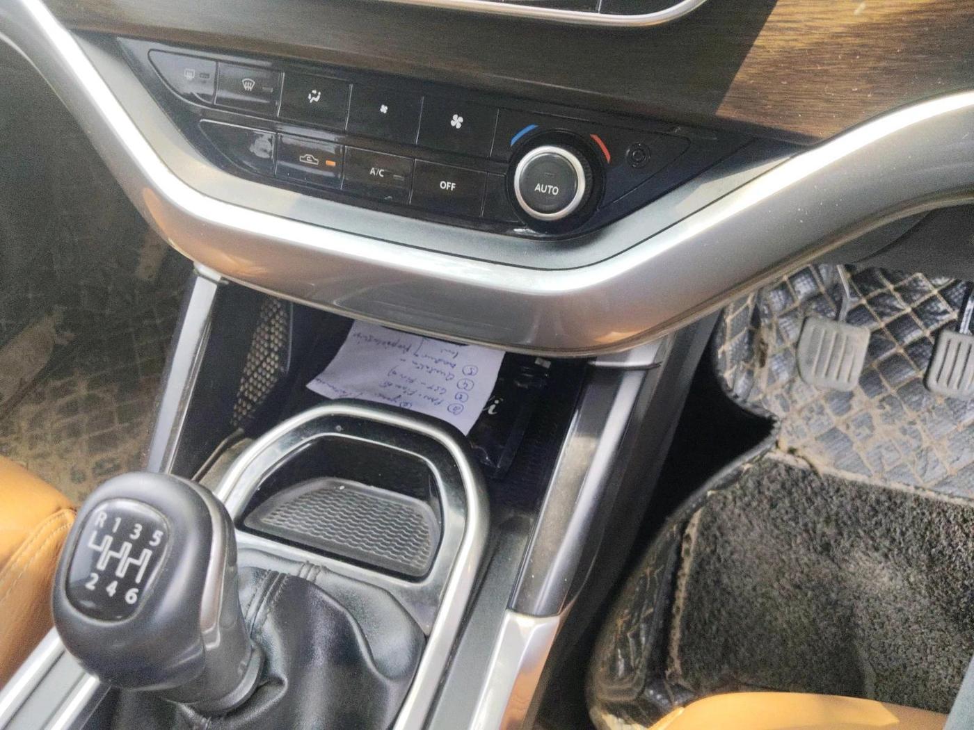 2021 Tata Harrier XT PLUS 2.0L KRYOTEC, Diesel, Manual, 1,44,989 km, interior