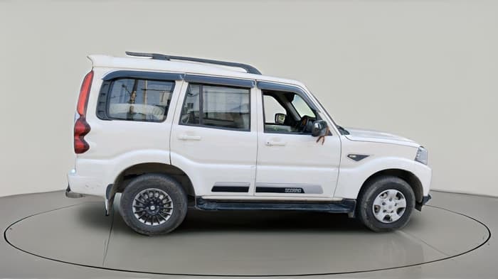 2018 Mahindra Scorpio S3, Diesel, Manual, 58,669 km, exterior