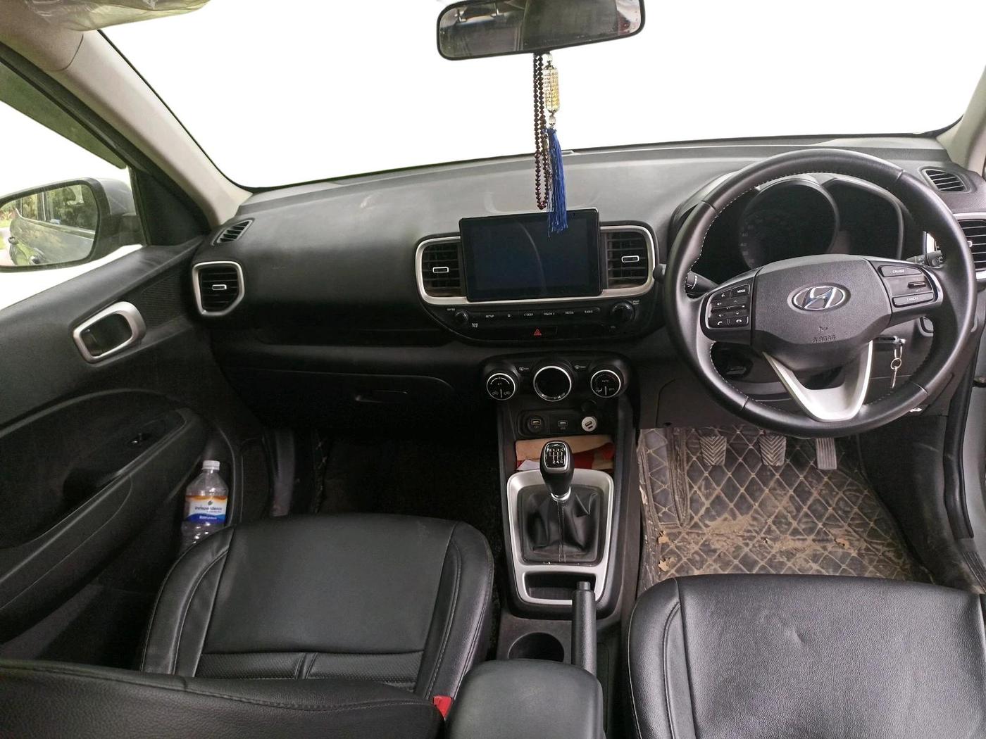 2019 Hyundai VENUE SX 1.0 TURBO, Petrol, Manual, 55,013 km, interior