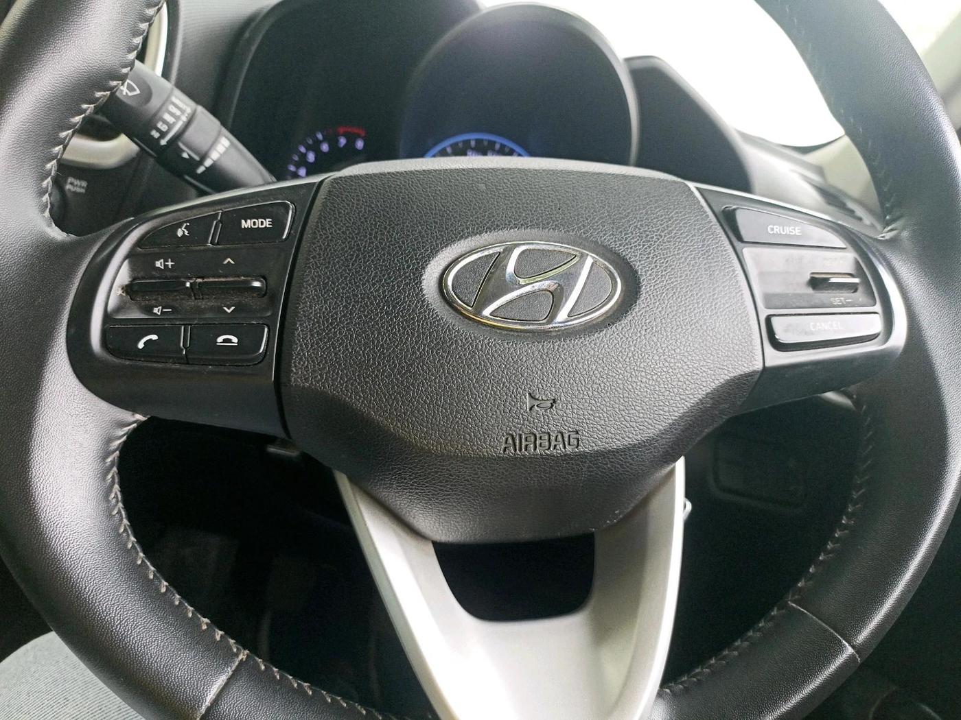 2019 Hyundai VENUE SX 1.0 TURBO, Petrol, Manual, 55,013 km, interior