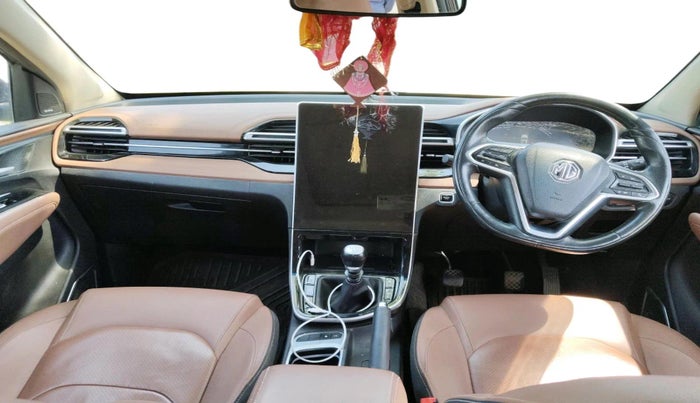 2023 MG HECTOR PLUS SHARP PRO 2.0 TURBO DIESEL 7 STR, Diesel, Manual, 74,030 km, interior