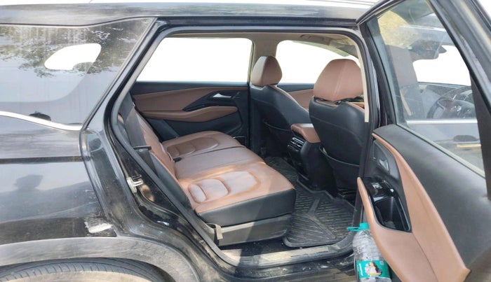 2023 MG HECTOR PLUS SHARP PRO 2.0 TURBO DIESEL 7 STR, Diesel, Manual, 74,030 km, interior