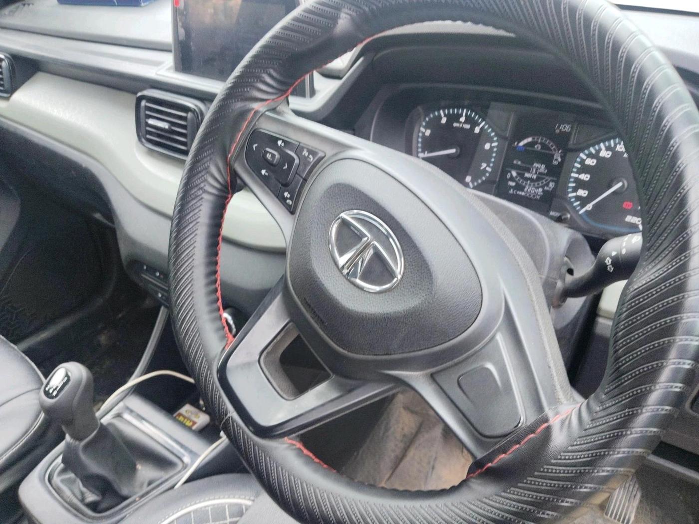 2021 Tata PUNCH ADVENTURE MT, Petrol, Manual, 18,028 km, interior