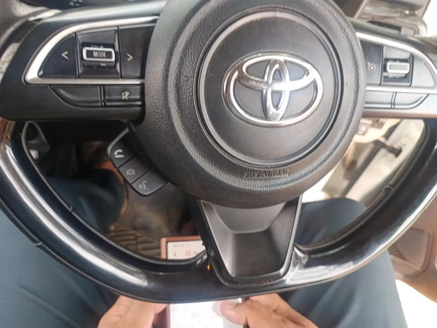 2022 Toyota Glanza V AMT, Petrol, Automatic, 92,890 km, interior