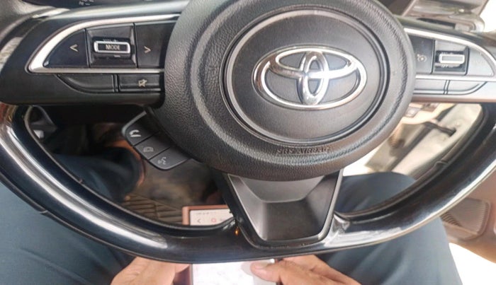 2022 Toyota Glanza V AMT, Petrol, Automatic, 92,890 km, interior