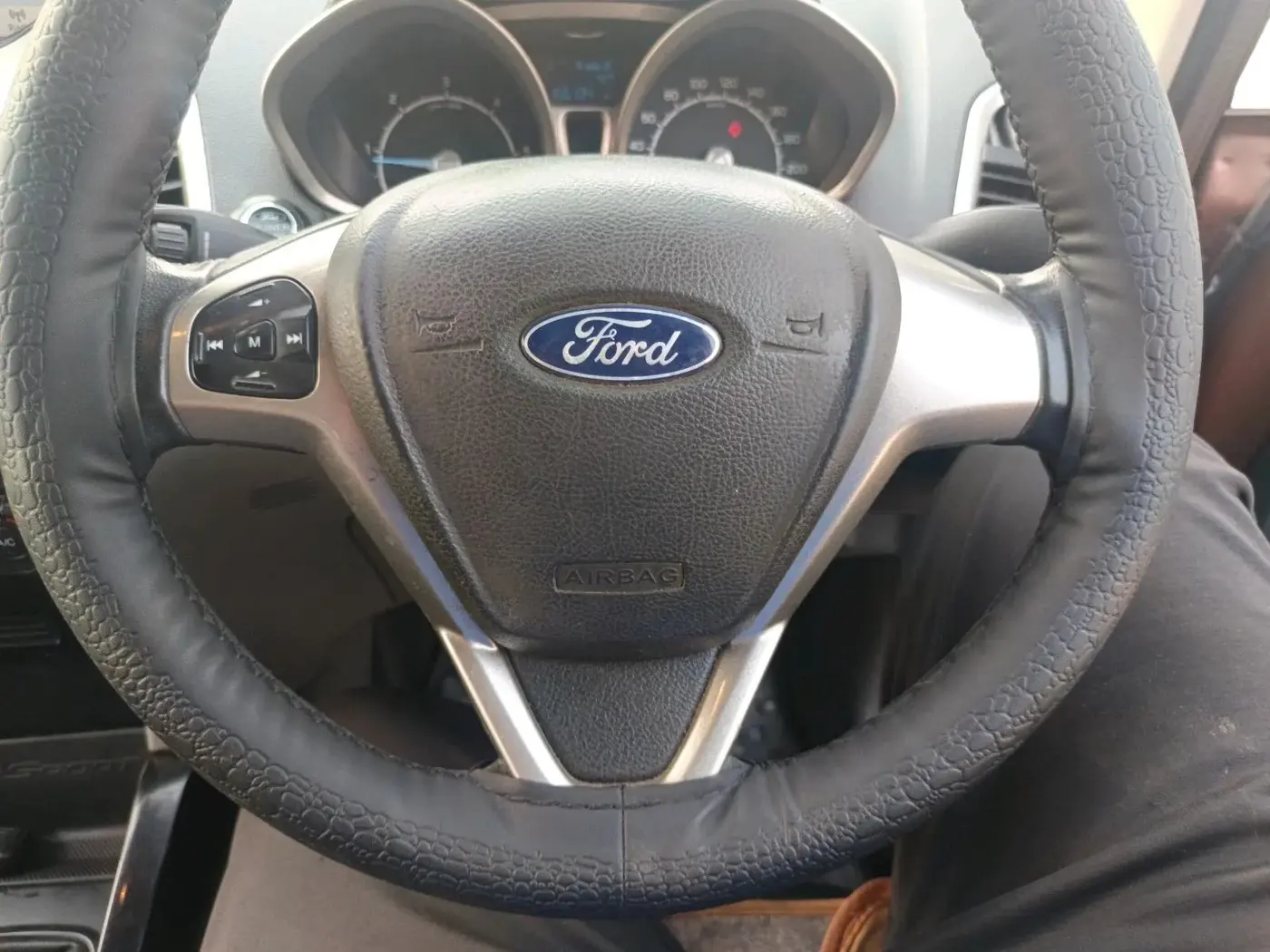 2017 Ford Ecosport TITANIUM 1.5L DIESEL, Diesel, Manual, 1,56,134 km, interior